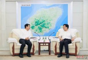 海南省省长冯飞会见紫光股份董事长兼新华三集团首...