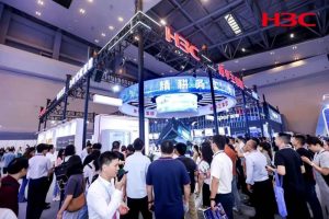 智·行千里 数·致广大，新华三以“AI in ALL”战略助...