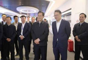 豫见数智未来 | 河南省政协主席孔昌生一行莅临新华...