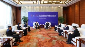 贵州省委书记、省人大常委会主任徐麟会见新华三CEO...